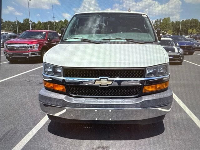 chevrolet express passenger 2018 1GAZGMFP8J1230159 image chevrolet express passenger 2018 1GAZGMFP8J1230159 image